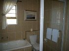 фото отеля Bar-t-Nique Guest House