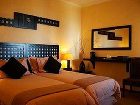 фото отеля Bar-t-Nique Guest House