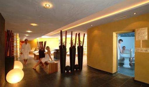 фото отеля Hotel Schwarzer Widder