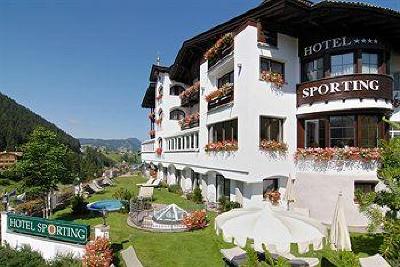 фото отеля Hotel Sporting Selva Di Val Gardena