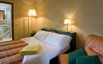 фото отеля Gallia Club Hotel