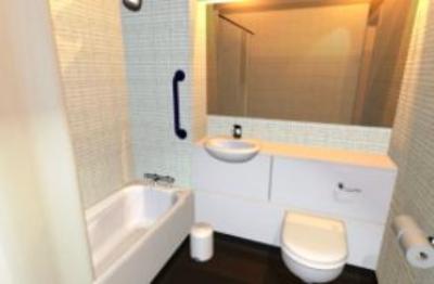 фото отеля Travelodge Liverpool Stonedale Park