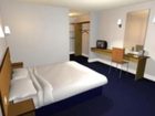 фото отеля Travelodge Liverpool Stonedale Park