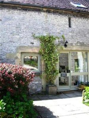 фото отеля Wheeldon Trees Farm Holiday Cottages Buxton