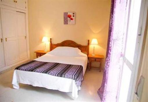 фото отеля Hostal Plaza Marbella