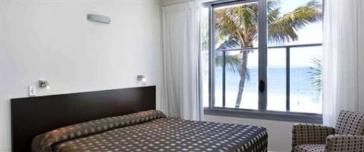 фото отеля On The Beach Noosa