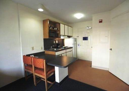 фото отеля Suburban Extended Stay Hotel Dulles Sterling