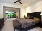 фото отеля 26 Beachfront Mirage Private House Port Douglas