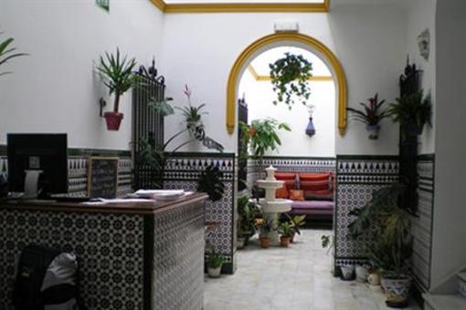 фото отеля Triana Backpackers