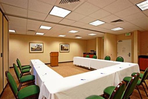 фото отеля Holiday Inn Express & Suites - Santa Clarita