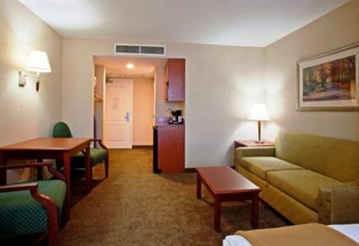 фото отеля Holiday Inn Express & Suites - Santa Clarita
