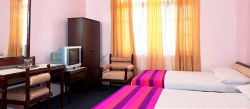 фото отеля The Palace Hotel Negombo