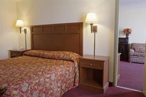 фото отеля Americas Best Value Inn & Suites New Orleans