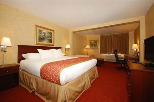 фото отеля BEST WESTERN St. Louis Inn