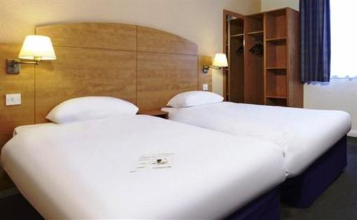 фото отеля Campanile Hotel Milton Keynes