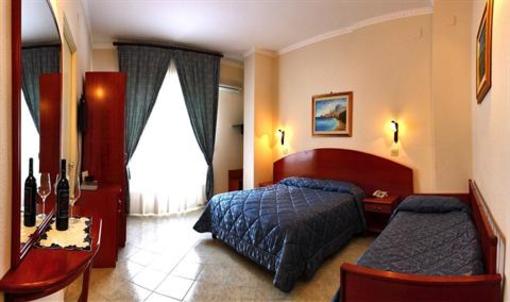 фото отеля Hotel Mediterraneo Cefalu