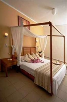фото отеля Nefeli Hotel Platanes