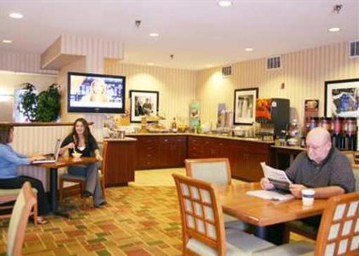 фото отеля Hampton Inn Colorado Springs Airport