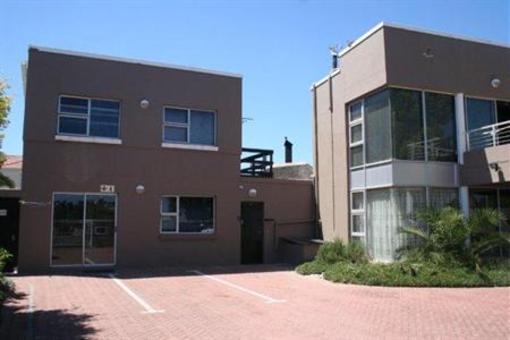 фото отеля Colors Of Cape Town Lodge