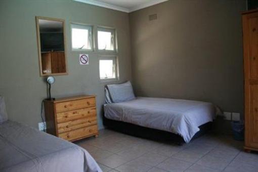 фото отеля Colors Of Cape Town Lodge