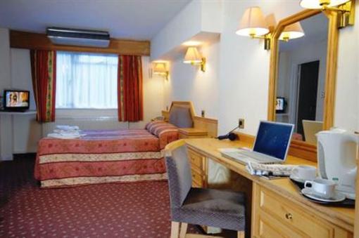 фото отеля Rainbow International Hotel