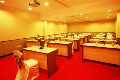 фото отеля Tip Top Plaza
