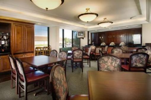 фото отеля Drury Inn & Suites Overland Park