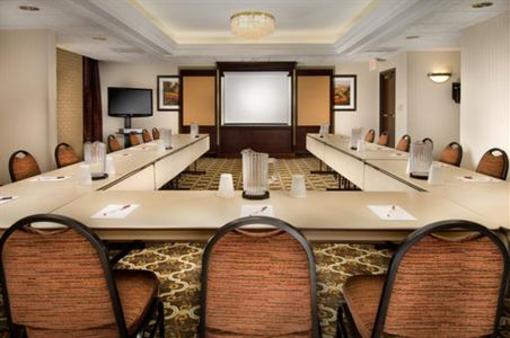фото отеля Drury Inn & Suites Overland Park