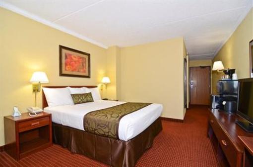 фото отеля Best Western Waukesha Grand Hotel Pewaukee