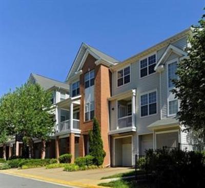 фото отеля Bridgestreet Avalon Crescent
