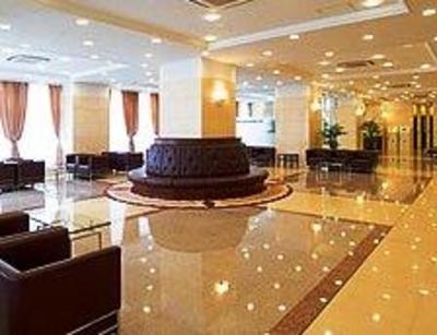 фото отеля Nishitetsu Inn Hakata