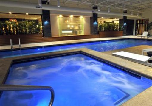 фото отеля Holiday Inn & Suites Charleston West