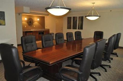 фото отеля Holiday Inn & Suites Charleston West
