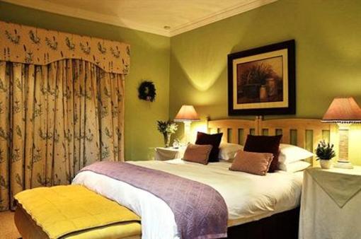 фото отеля Olivers Lodge Hotel White River