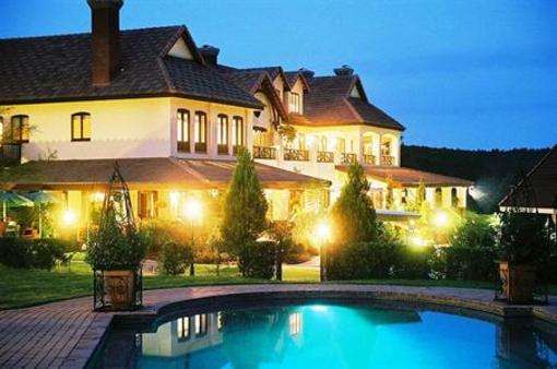 фото отеля Olivers Lodge Hotel White River