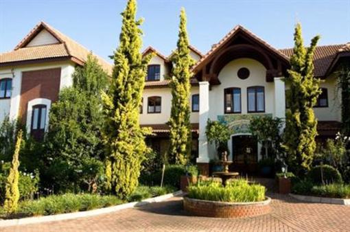 фото отеля Olivers Lodge Hotel White River