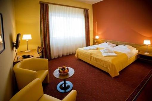 фото отеля Hotel Hamburg-Wittenburg