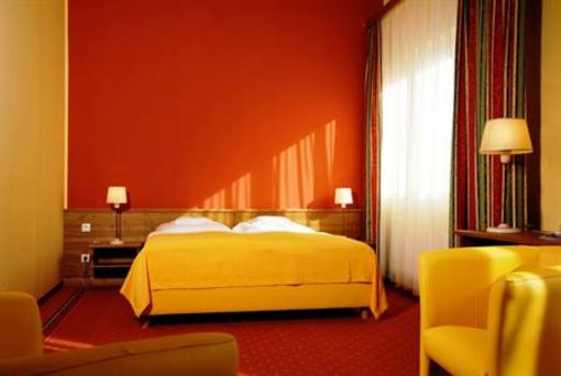 фото отеля Hotel Hamburg-Wittenburg