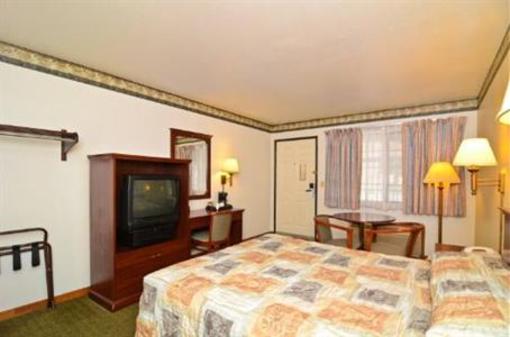 фото отеля Americas Best Value Inn Old Sacramento
