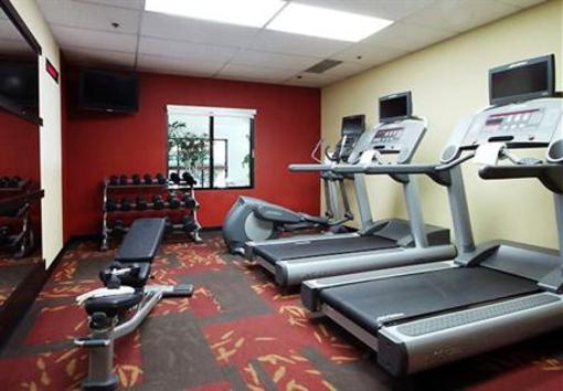 фото отеля Courtyard by Marriott Dallas Market Center