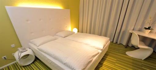фото отеля CityHotel am Thielenplatz