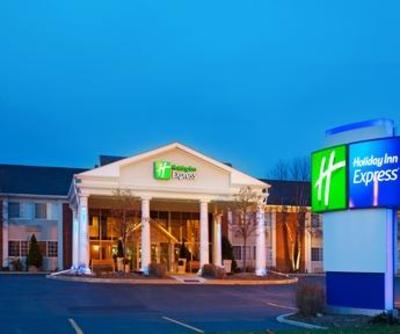 фото отеля Holiday Inn Express Chicago-St. Charles