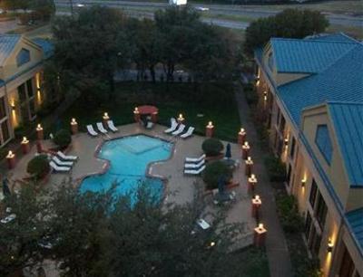 фото отеля DoubleTree DFW Airport North