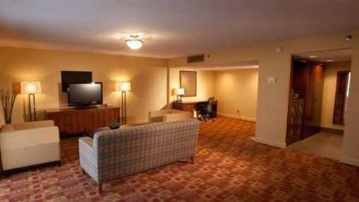 фото отеля DoubleTree DFW Airport North