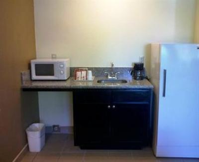 фото отеля Americas Best Value Inn & Suites - Portland Airport