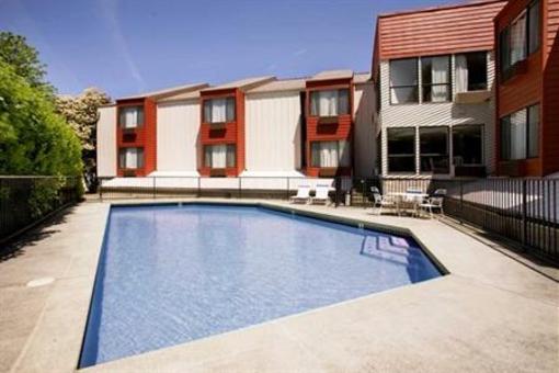 фото отеля Americas Best Value Inn & Suites - Portland Airport