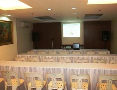 фото отеля Alejandra Hotel Makati City