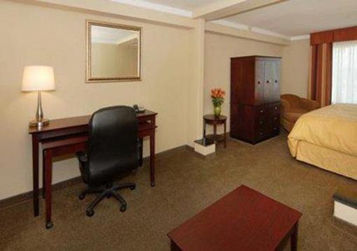 фото отеля Comfort Suites Downtown Athens