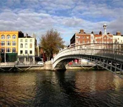 фото отеля Oliver St John Gogarty's Penthouse Apartments