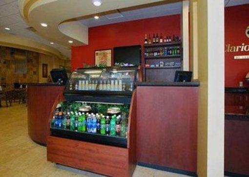 фото отеля Clarion Hotel Downtown Colorado Springs